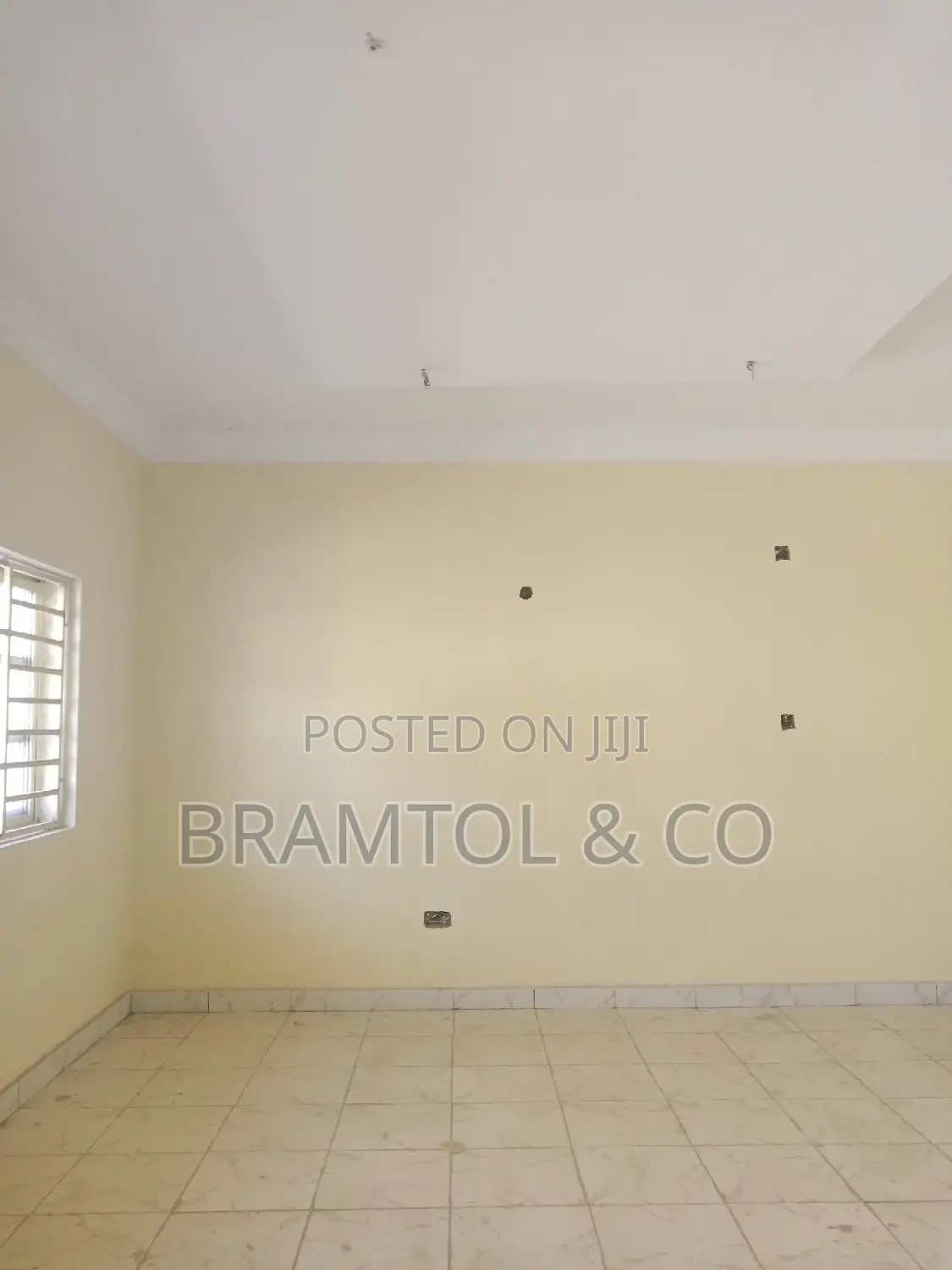 5bdrm Townhouse / Terrace in Kiami for rent in Kiami