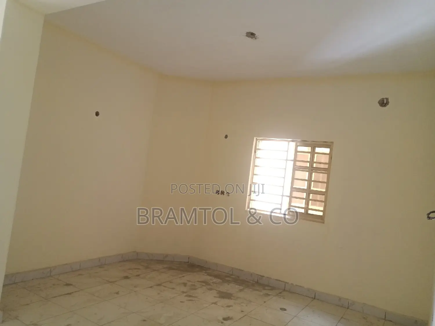 5bdrm Townhouse / Terrace in Kiami for rent in Kiami