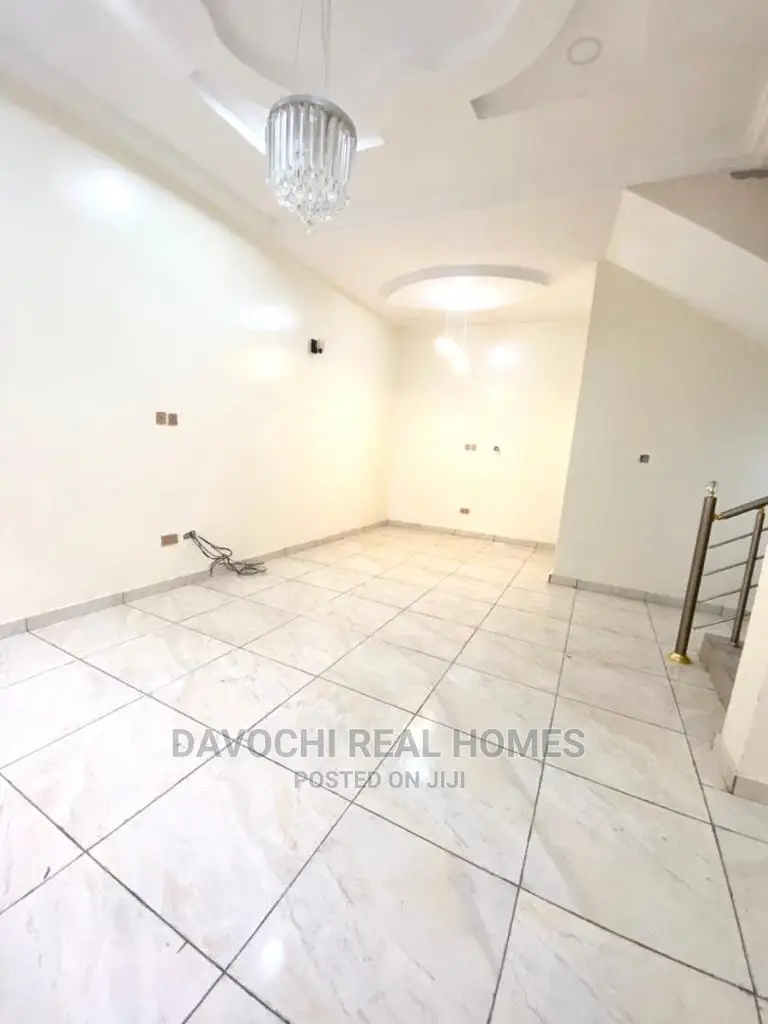 4bdrm Duplex in Ologolo Estate, Lekki for rent in Lekki