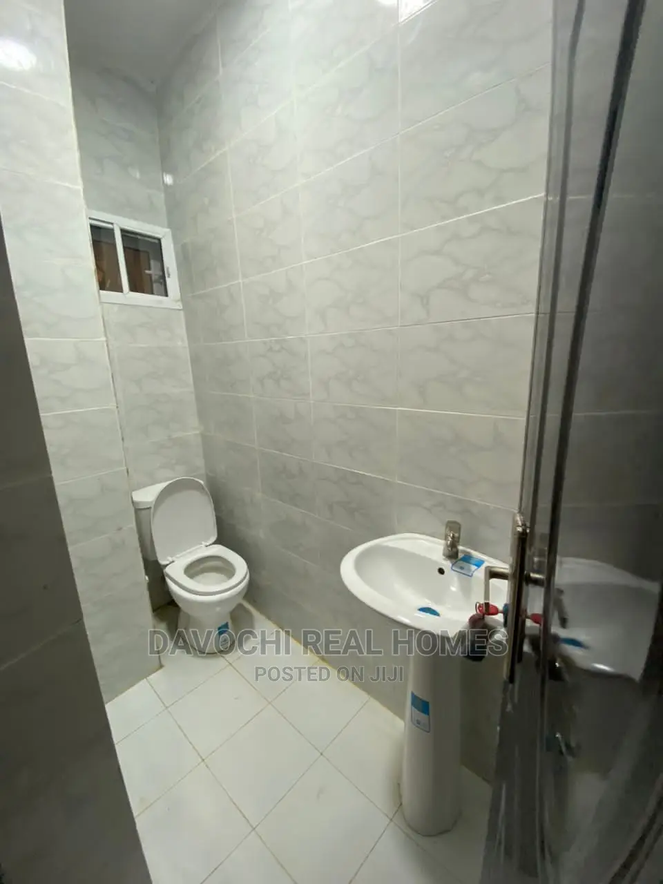 2bdrm Apartment in Orchid Road, Lekki for rent in Lekki