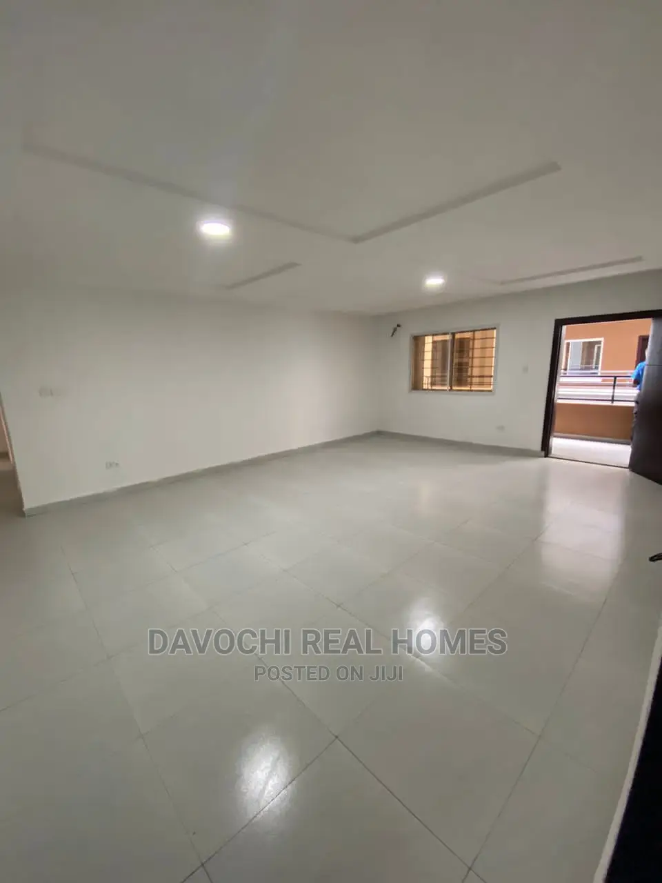 2bdrm Apartment in Orchid Road, Lekki for rent in Lekki