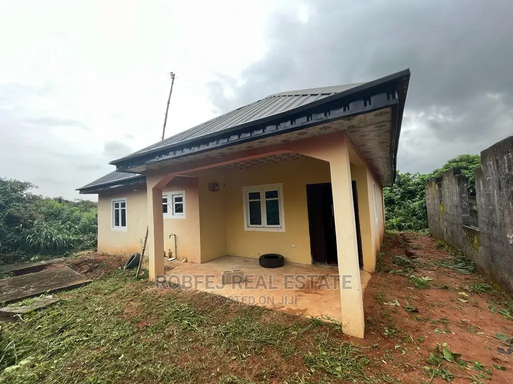 3bdrm Bungalow in Agbowa for sale in Agbowa