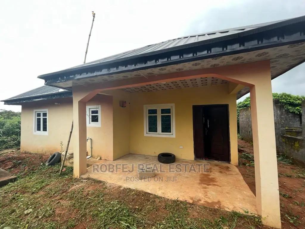 3bdrm Bungalow in Agbowa for sale in Agbowa