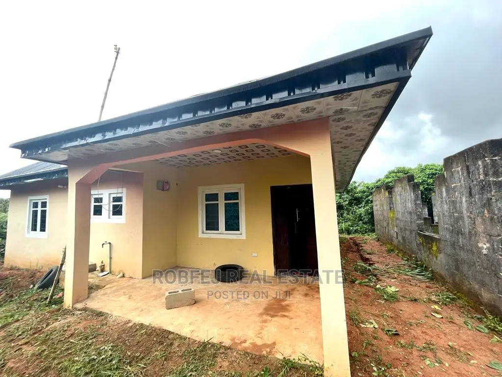 3bdrm Bungalow in Agbowa for sale in Agbowa