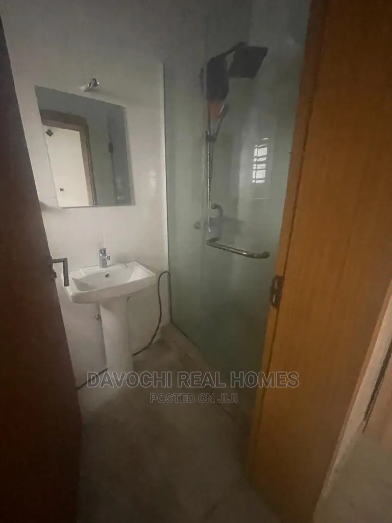 4bdrm Duplex in Ologolo Estate, Lekki for rent in Lekki