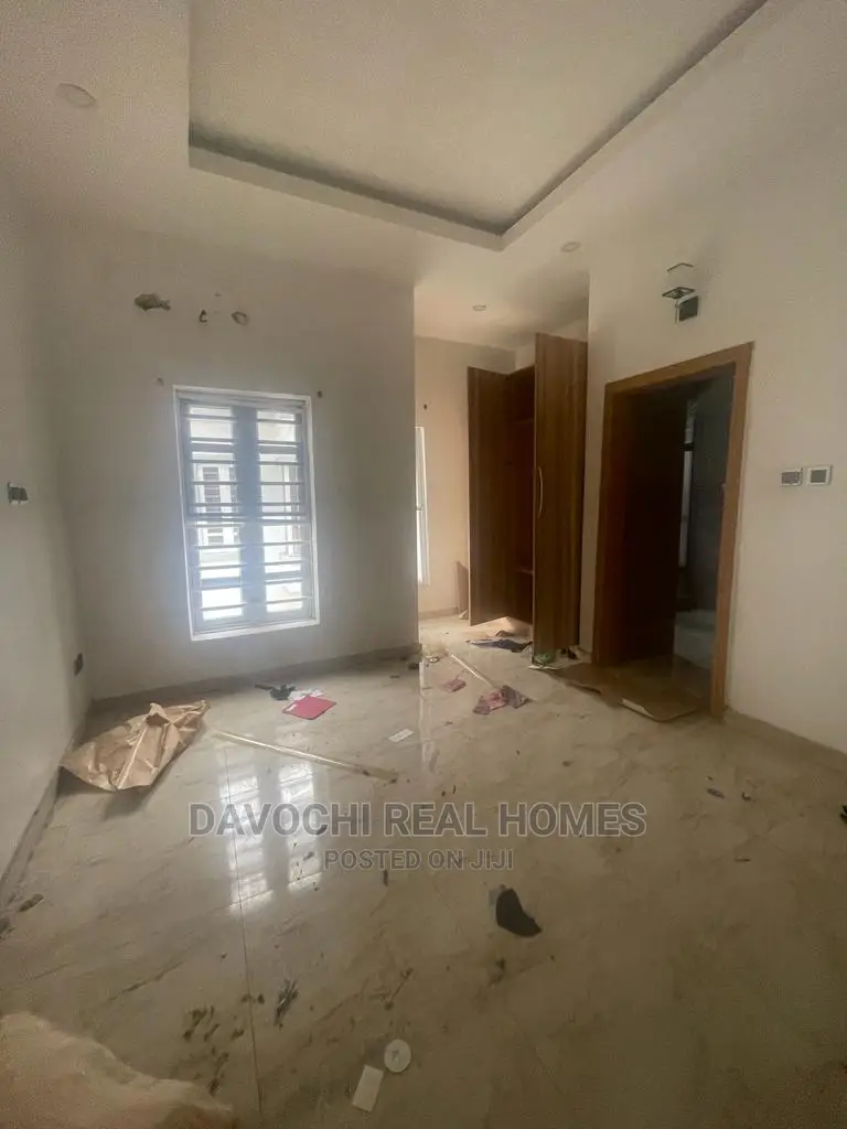 4bdrm Duplex in Ologolo Estate, Lekki for rent in Lekki