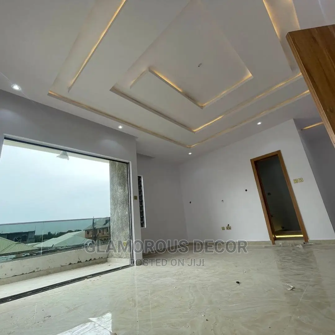 3bdrm Duplex in Sherwood Court, Sangotedo for sale in Sangotedo