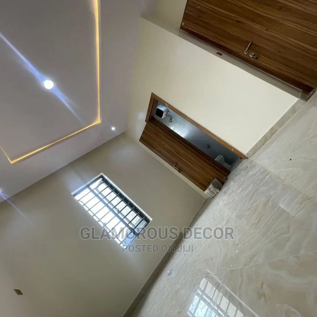 3bdrm Duplex in Sherwood Court, Sangotedo for sale in Sangotedo