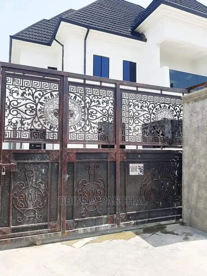 4bdrm Duplex in Owerri for Sale in Owerri