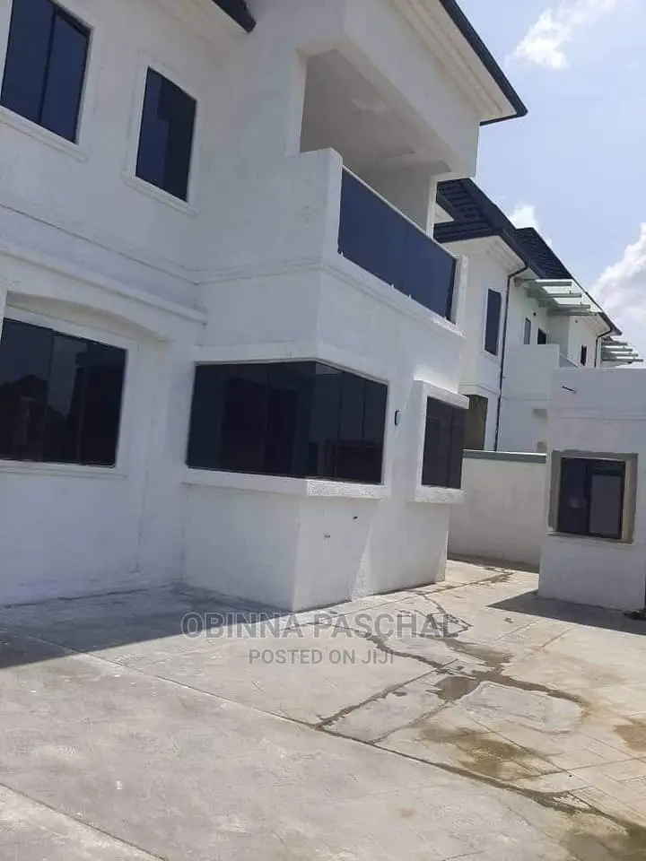 4bdrm Duplex in Owerri for Sale in Owerri