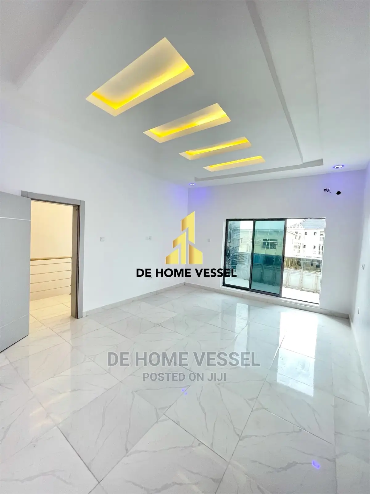 6bdrm Townhouse/Terrace in Chevron for Sale in Chevron