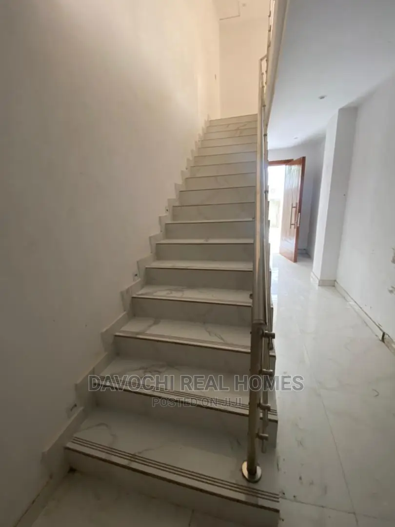 5bdrm Duplex in Ikoyi for Sale in Ikoyi