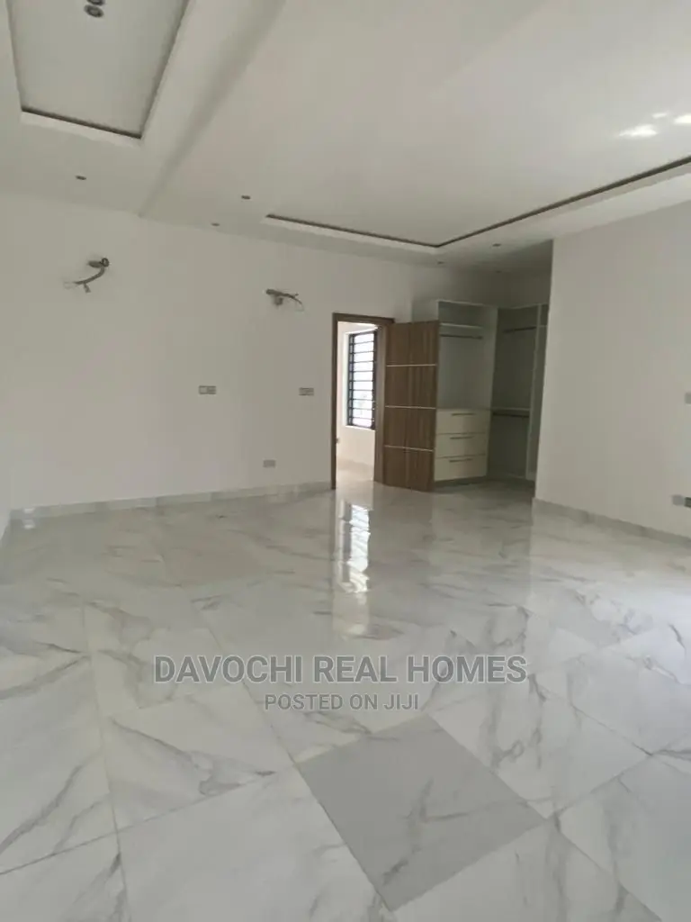 4bdrm Duplex in Lekki County, Ikota for Sale in Ikota