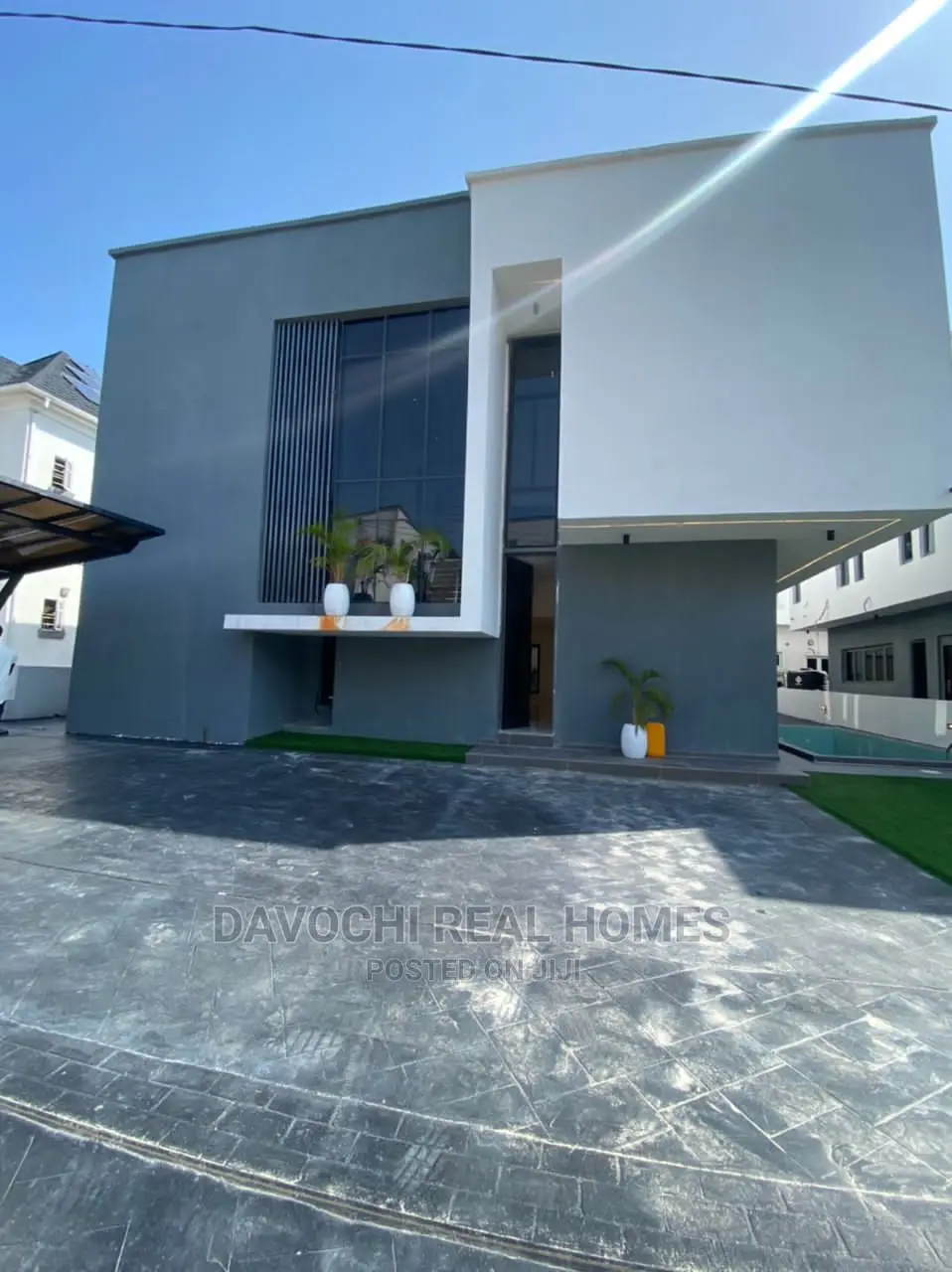 5bdrm Duplex in Lekki County for Sale in Lekki