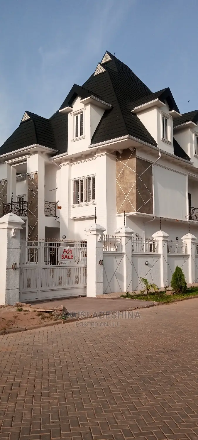 5bdrm Duplex in Gwarimpa Estate Fct, Gwarinpa for sale in Gwarinpa