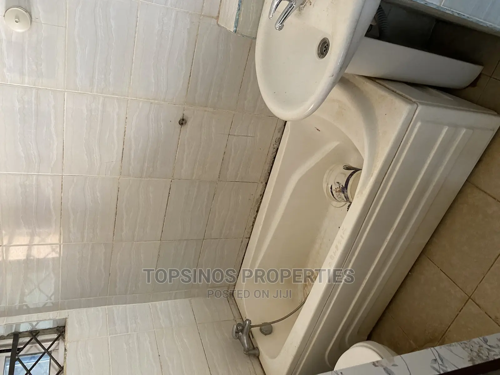 2bdrm Block of Flats in Dawaki for rent in Dawaki