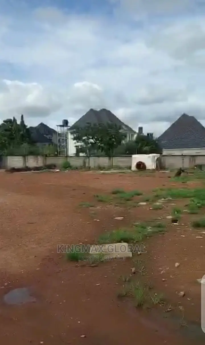 *Hot DISTRESSED* Sale: A Flat Fence and Gated Residential in Katampe Extension