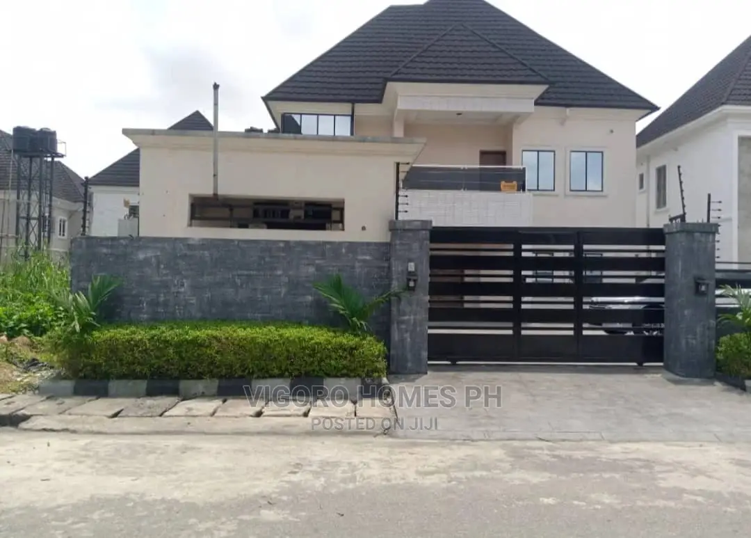 Furnished 4bdrm Duplex in Port-Harcourt for sale in Port-Harcourt
