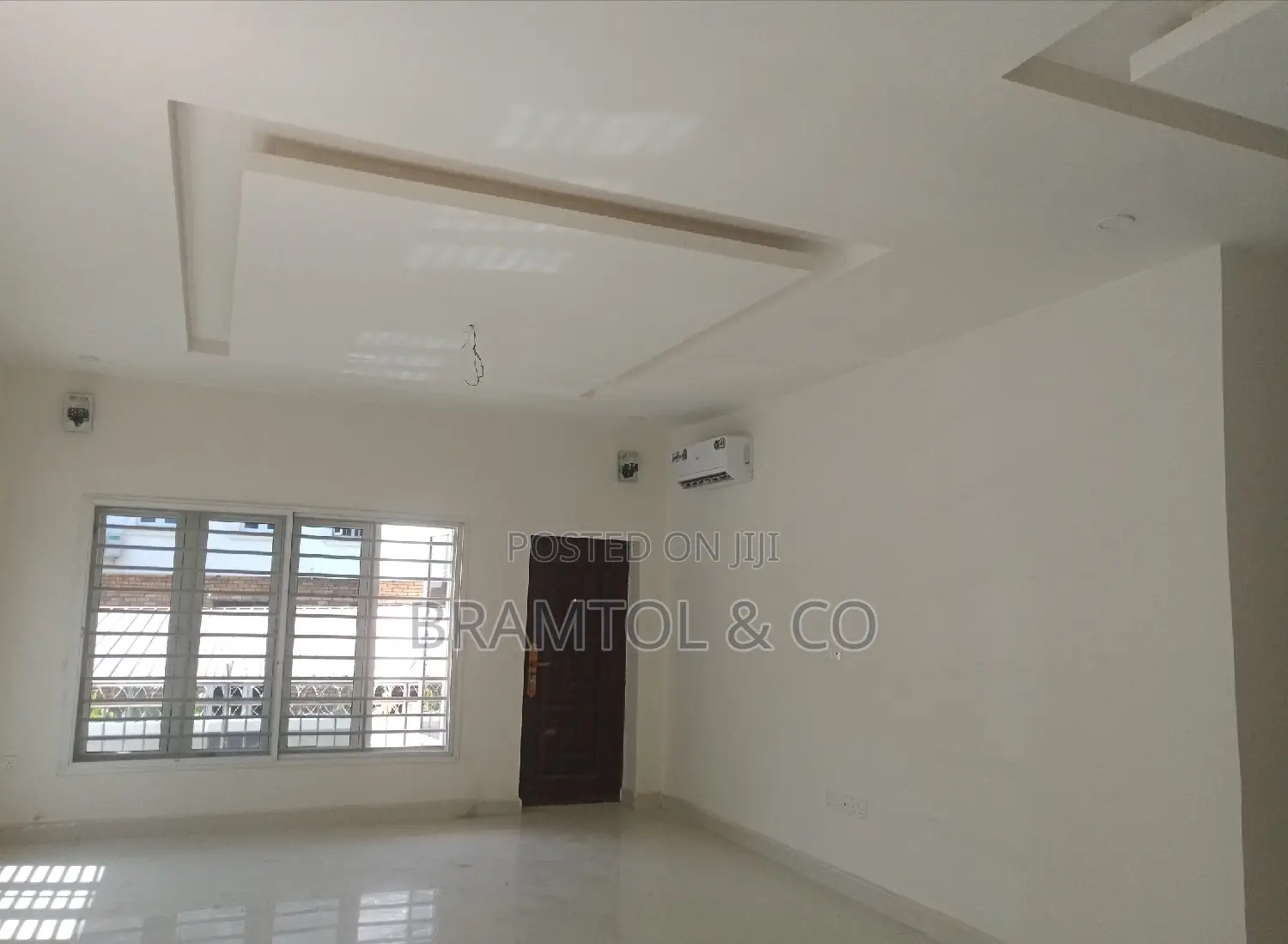 3bdrm Block of Flats in Plus Bq, Jahi for sale in Jahi