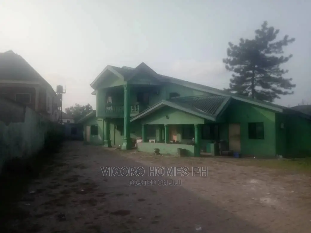 Furnished 10bdrm Mansion in Port-Harcourt for Sale in Port-Harcourt