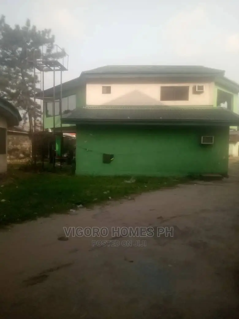 Furnished 10bdrm Mansion in Port-Harcourt for Sale in Port-Harcourt