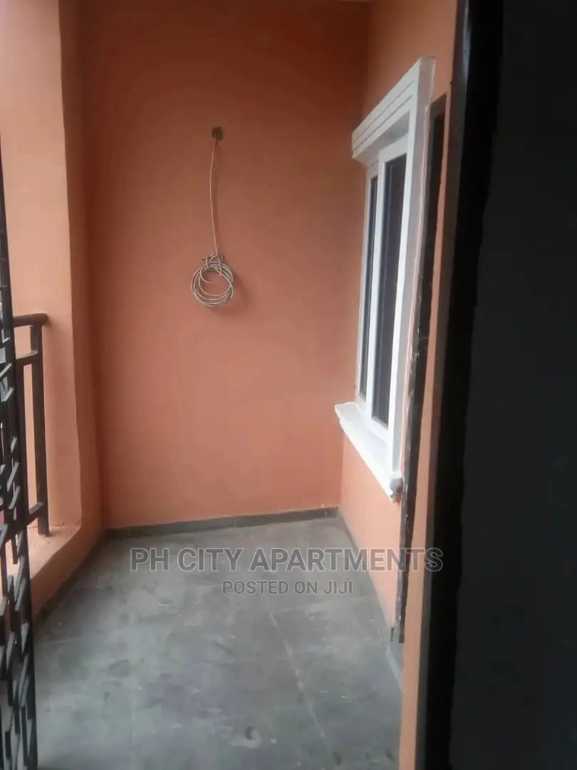 Furnished 2bdrm Block of Flats in Beverly Edwards, Port-Harcourt in Port-Harcourt