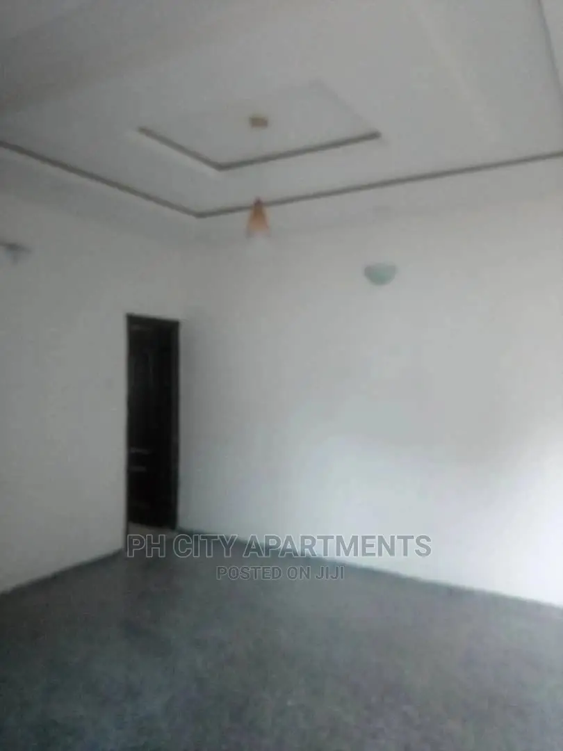 Furnished 2bdrm Block of Flats in Beverly Edwards, Port-Harcourt in Port-Harcourt