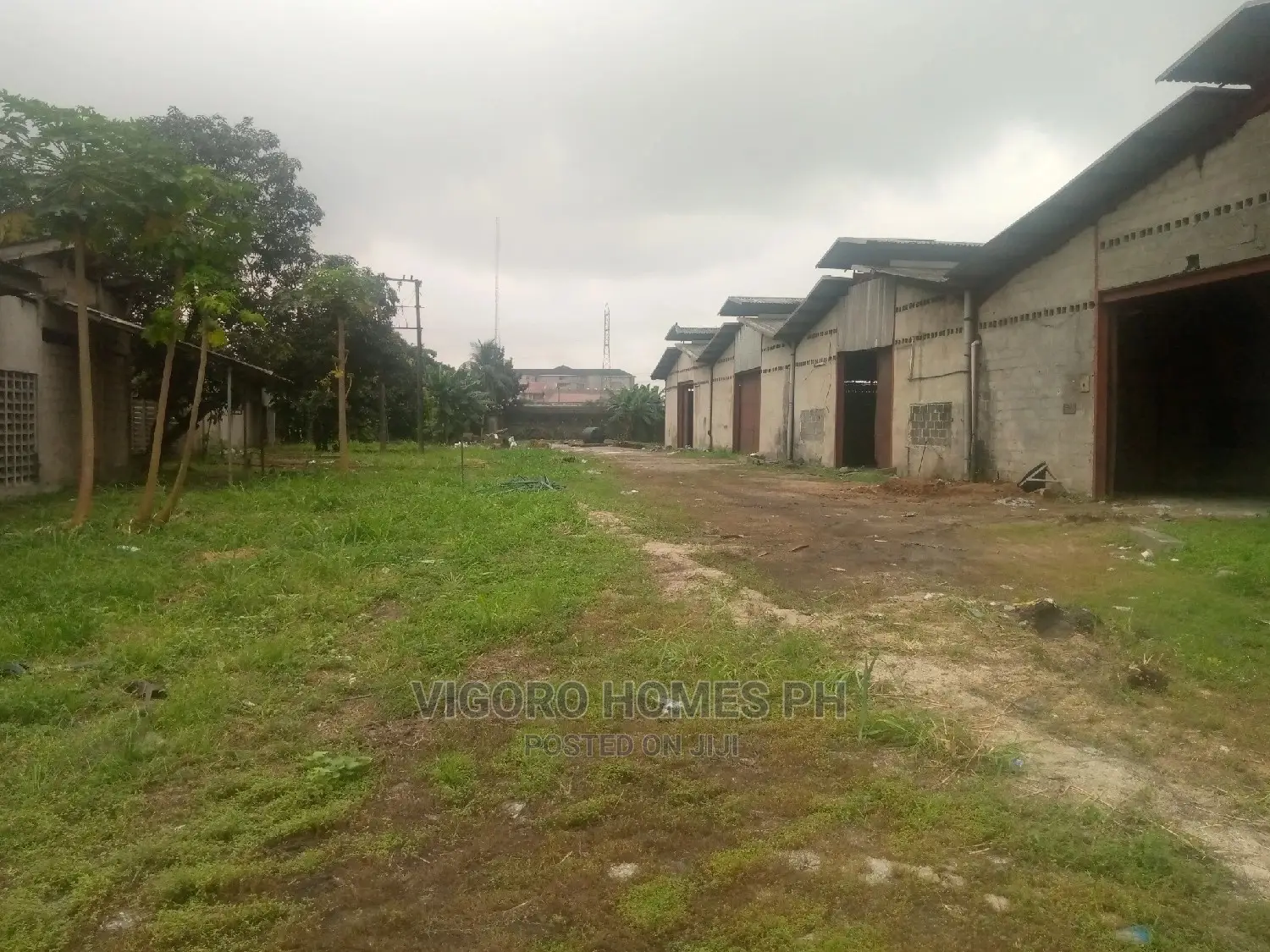Spacious Ware House in Port-Harcourt