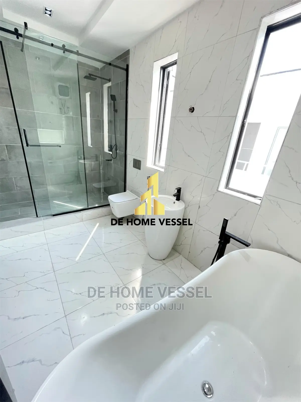 5bdrm Duplex in Osapa London for Sale in Osapa london