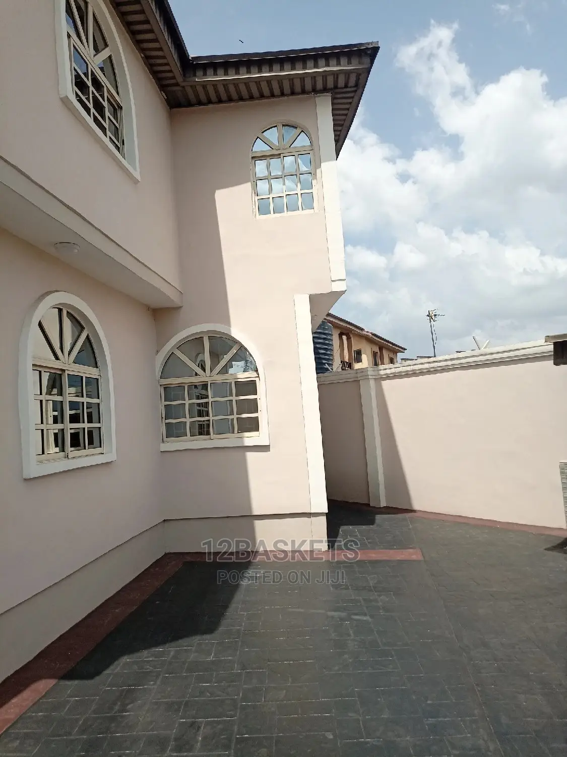 Furnished 4bdrm Duplex in Olawaiye Estate, Ojodu for rent in Ojodu