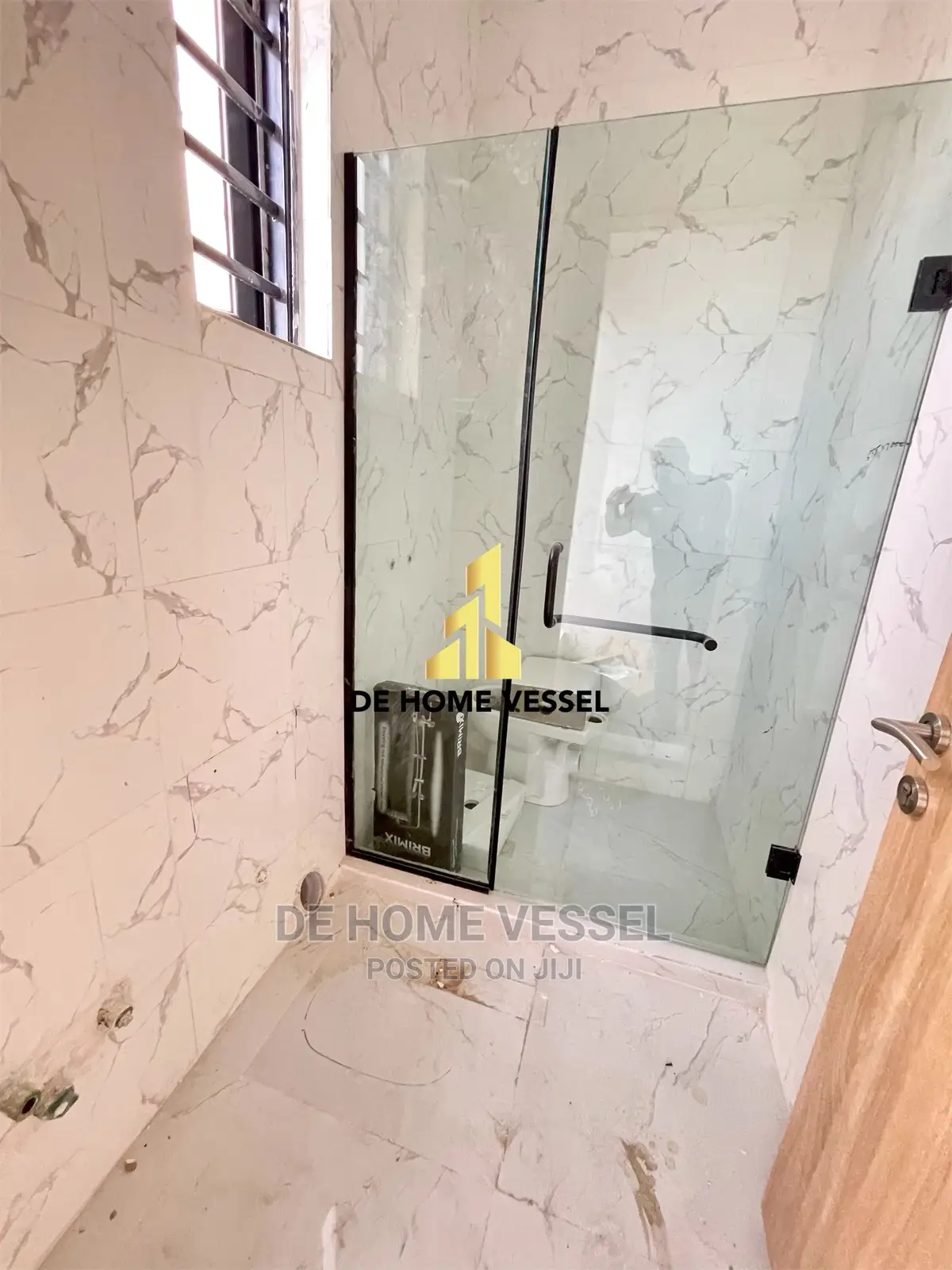 4bdrm Townhouse/Terrace in Ologolo for Sale in Ologolo