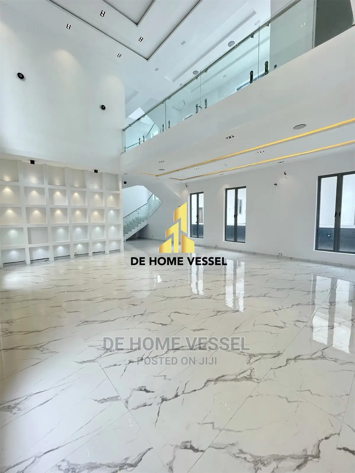 5bdrm Duplex in Osapa London for Sale in Osapa london