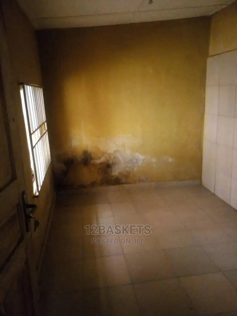 Furnished 10bdrm Block of Flats in Igodo, Obafemi-Owode for sale in Obafemi-Owode
