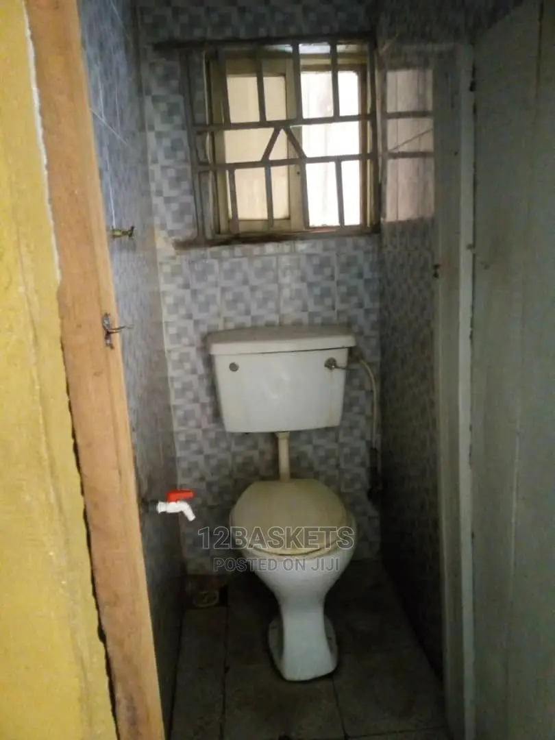 Furnished 10bdrm Block of Flats in Igodo, Obafemi-Owode for sale in Obafemi-Owode