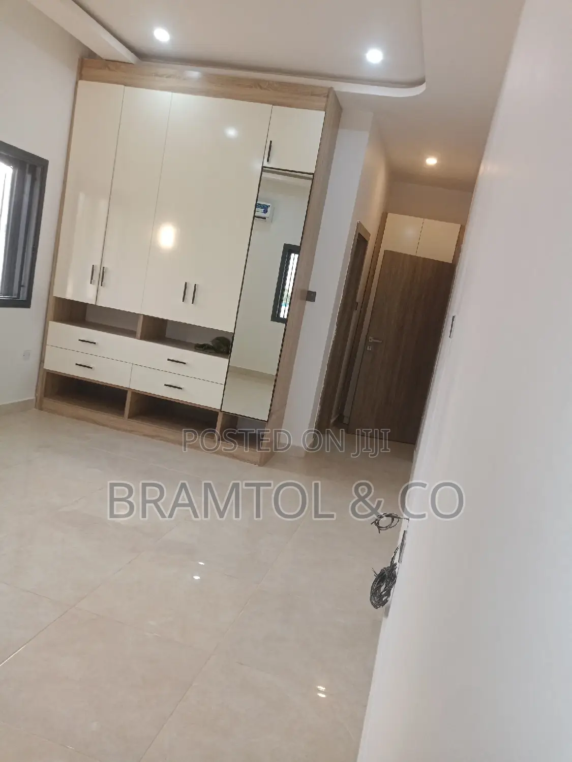 3bdrm Block of Flats in Plus Bq, Jahi for rent in Jahi