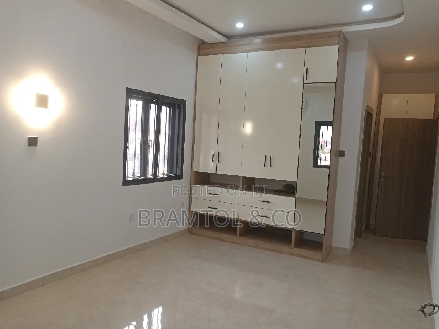 3bdrm Block of Flats in Plus Bq, Jahi for rent in Jahi