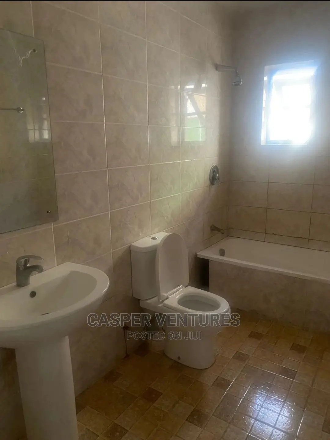 4bdrm Shared Apartment in Chevron for rent in Chevron