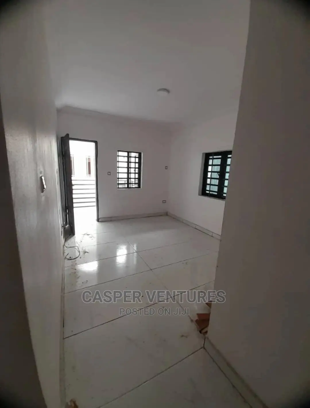 Mini Flat in Idado. for rent in Idado