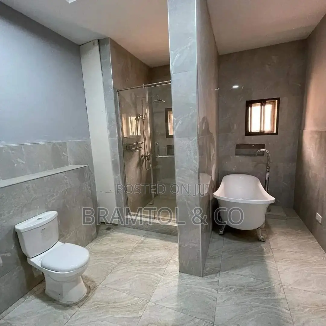 4bdrm Townhouse / Terrace in Maitama for rent in Maitama
