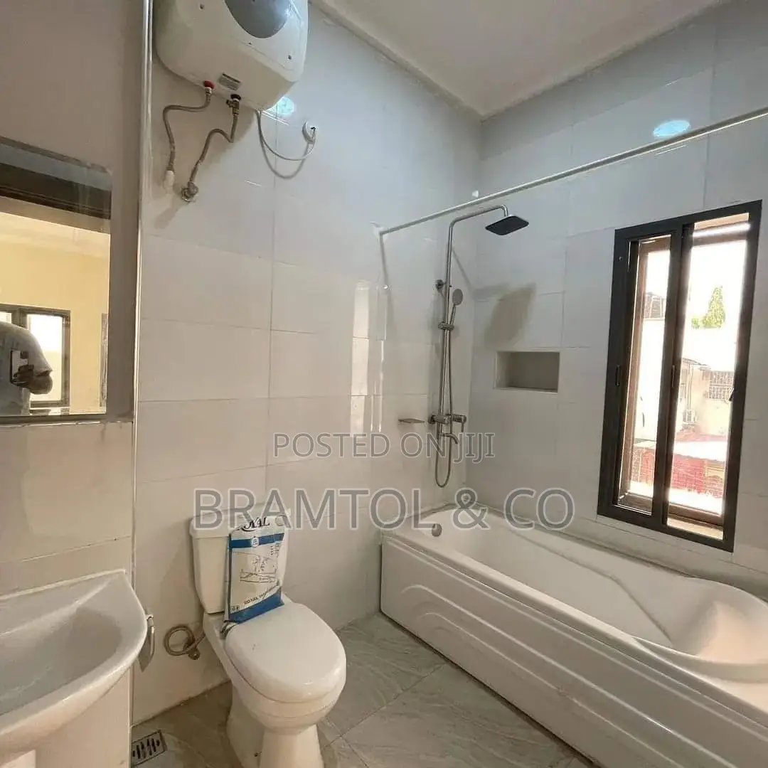 4bdrm Townhouse / Terrace in Maitama for rent in Maitama