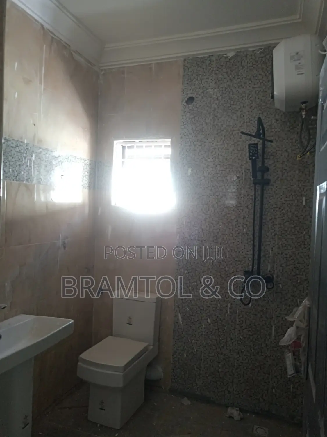 2bdrm Block of Flats in Lugbe District for rent in Lugbe District