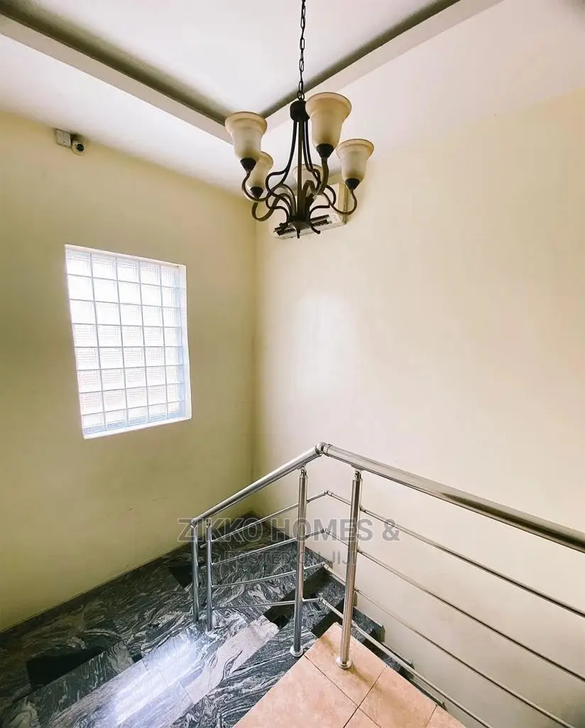 Furnished 5bdrm Duplex in Lekki for Sale in Lekki