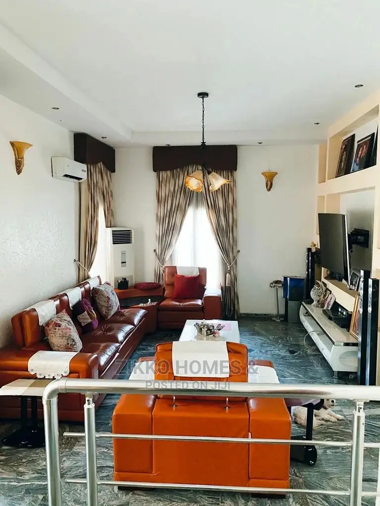 Furnished 5bdrm Duplex in Lekki for Sale in Lekki