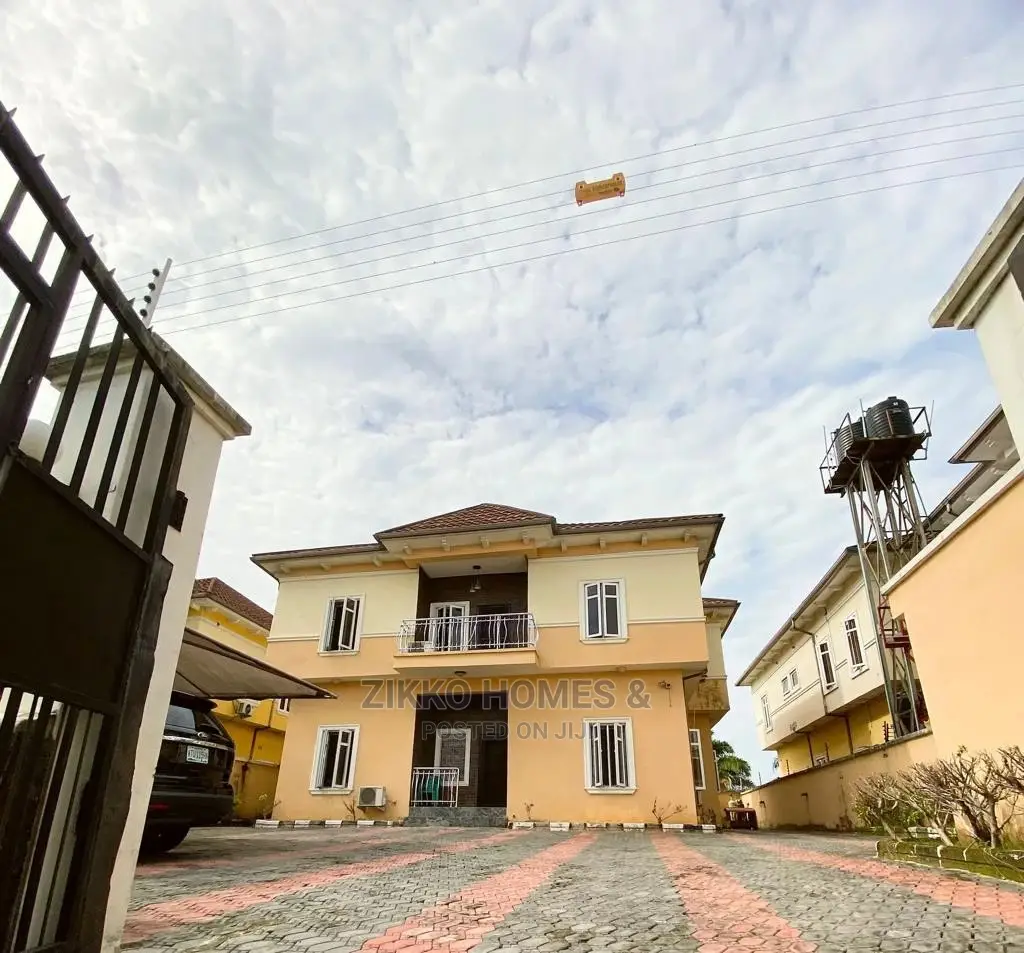 Furnished 5bdrm Duplex in Lekki for Sale in Lekki