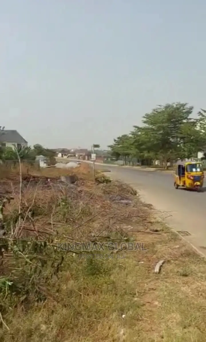 Wuye Commercial Land Size 1,200sqm in Wuye