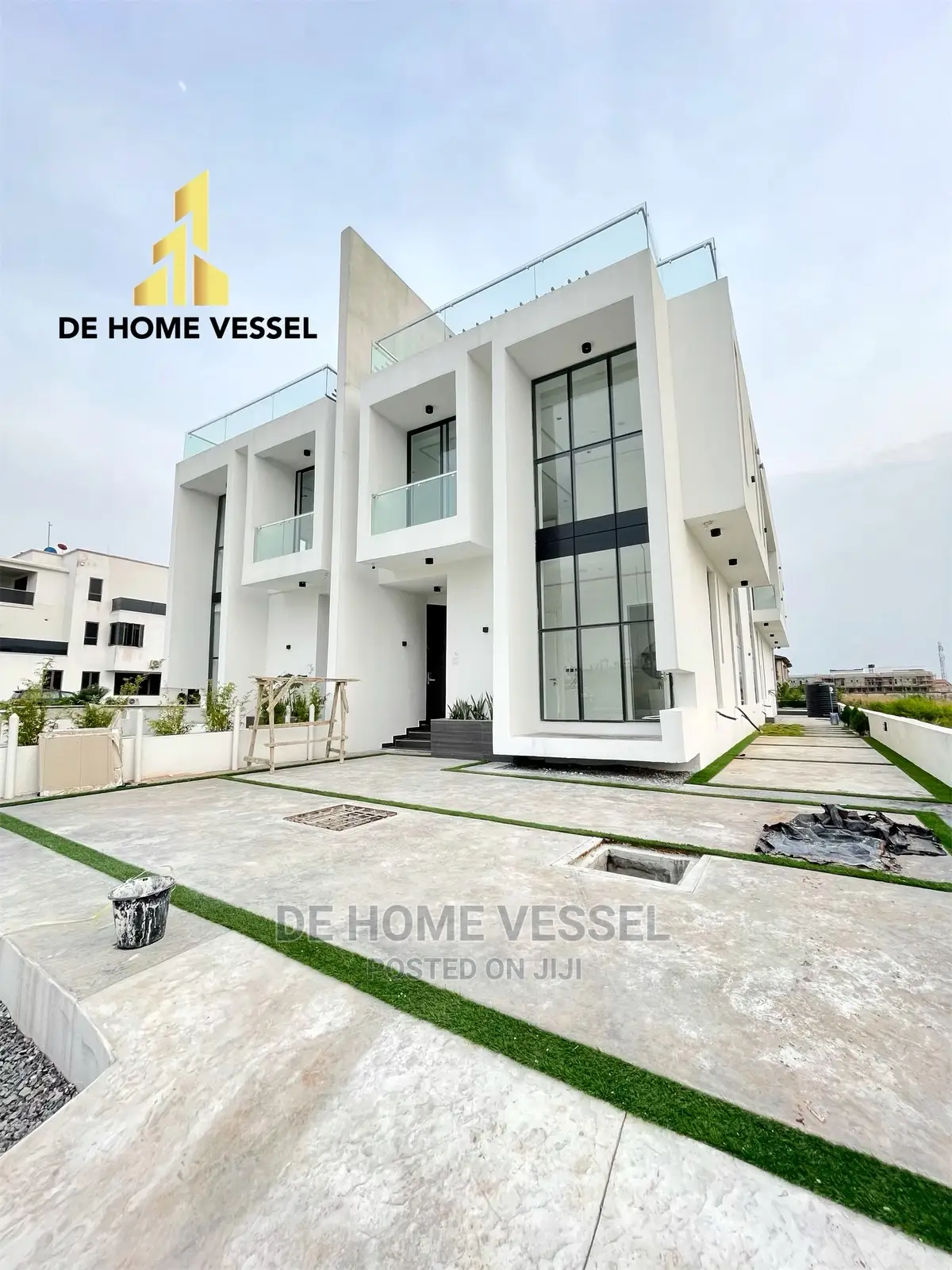 5bdrm Duplex in Ikate for Sale in Ikate