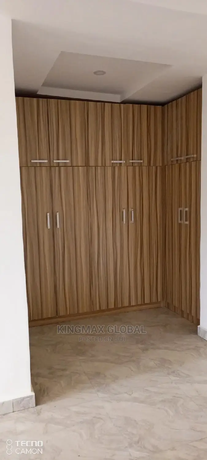 3bdrm Block of Flats in Jahi for sale in Jahi