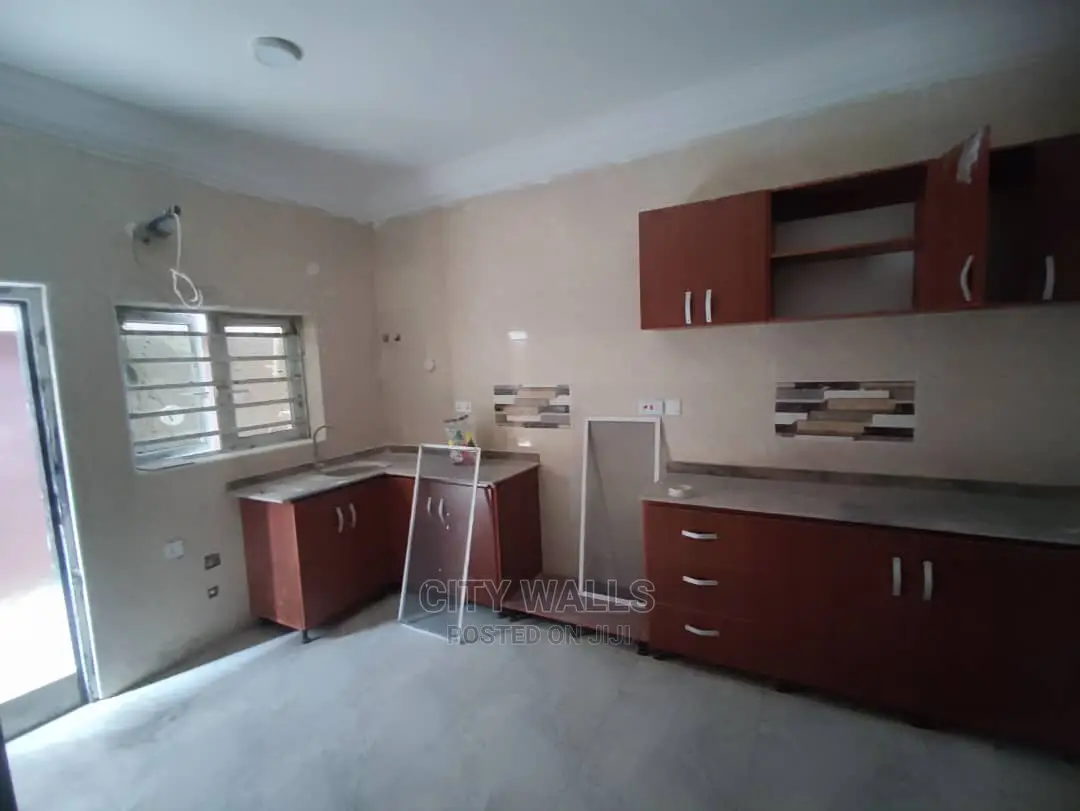 3bdrm Block of Flats in Ikate-Elegushi for rent in Ikate-Elegushi