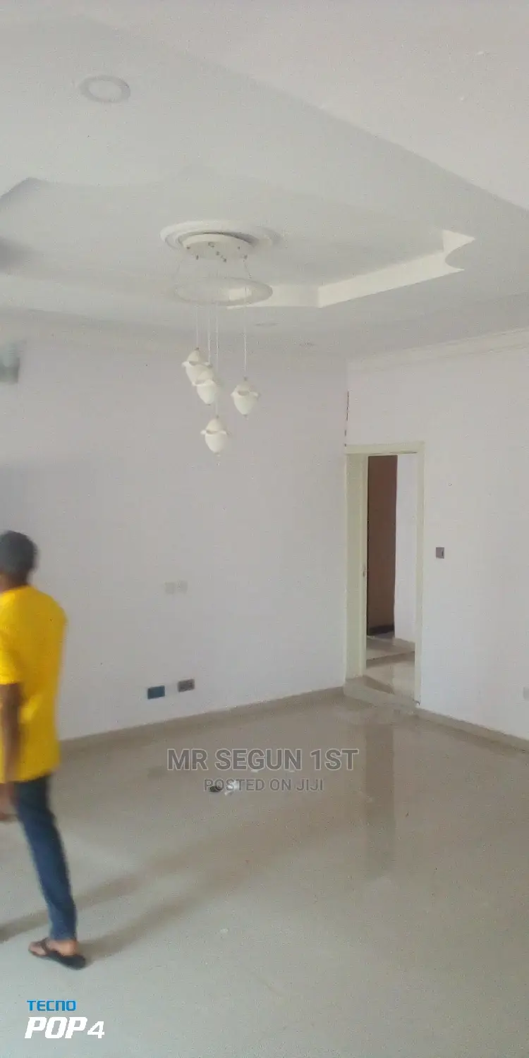 4bdrm Bungalow in Ado Residential, Akala Express for sale in Akala Express