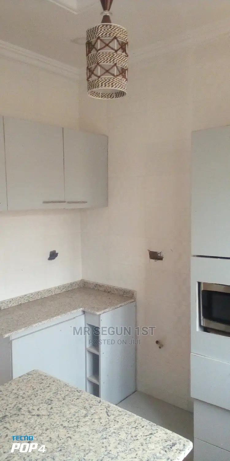 4bdrm Bungalow in Ado Residential, Akala Express for sale in Akala Express